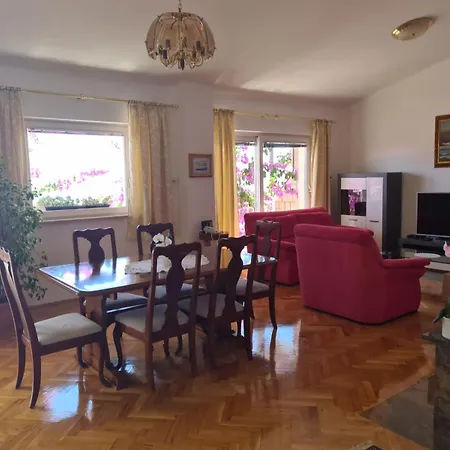 Apartmanimare شقة ماكارسكا